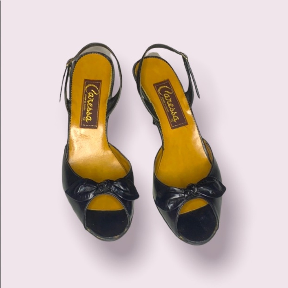 Vintage Black Bow Heel. Size: 5.5. Caressa